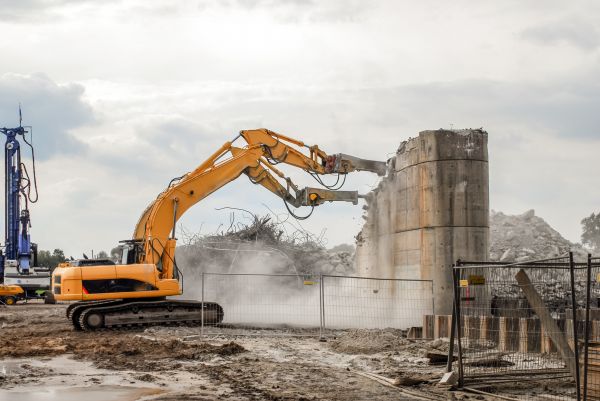 Silo Demolition in Kenner